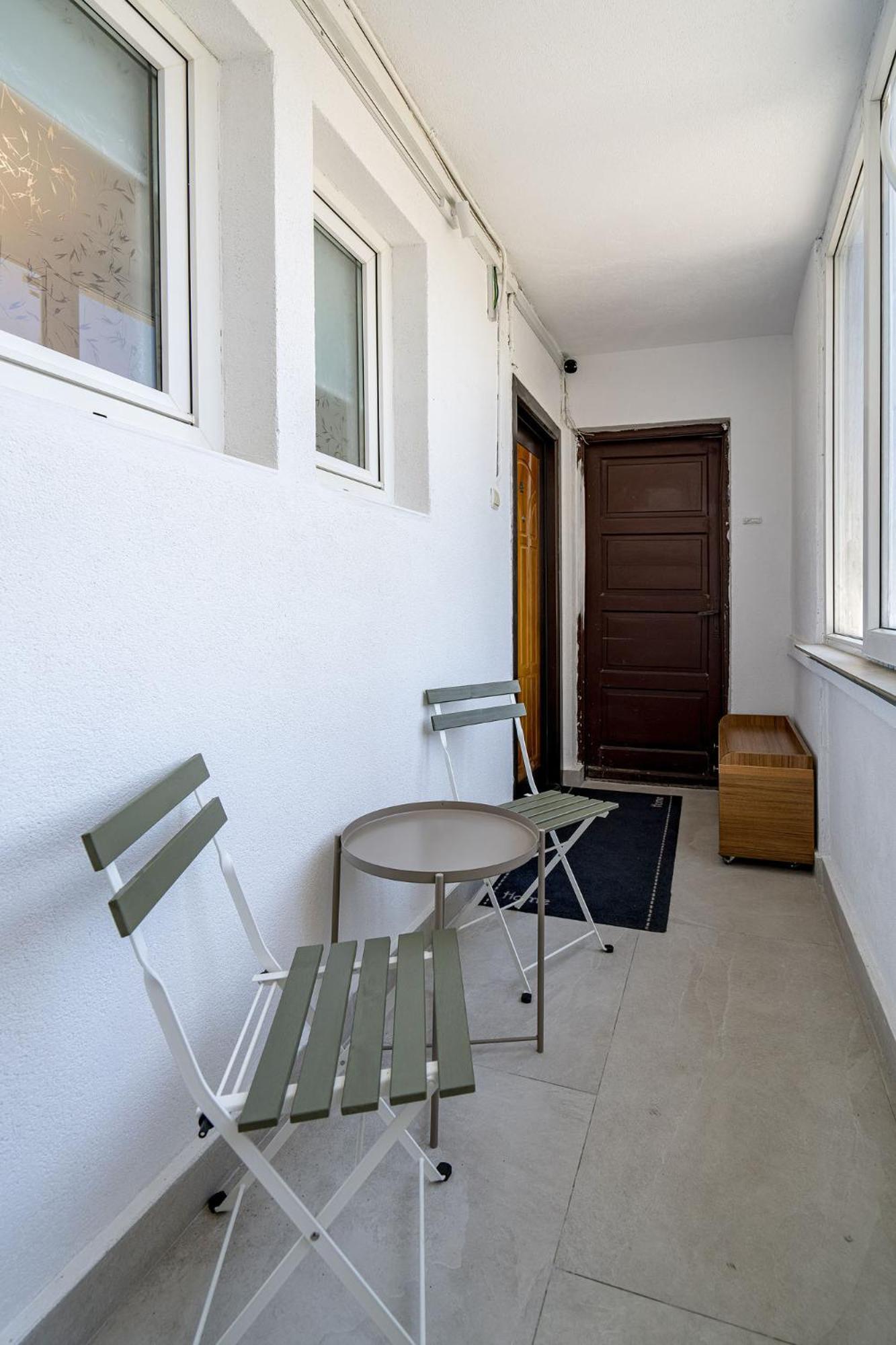 Romana Vibe Elegance In The Heart Of The City Bucureşti Ngoại thất bức ảnh