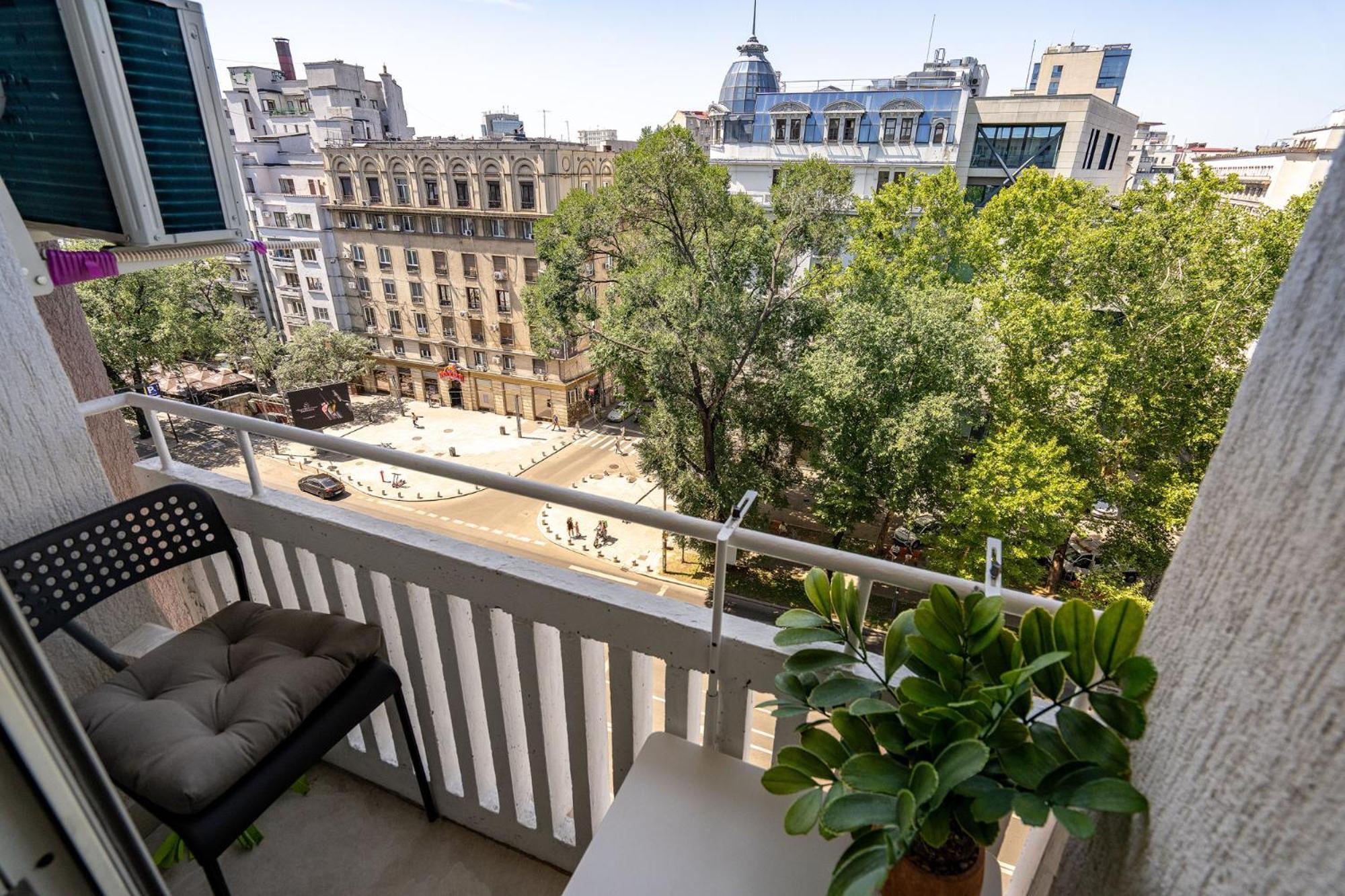 Romana Vibe Elegance In The Heart Of The City Bucureşti Ngoại thất bức ảnh